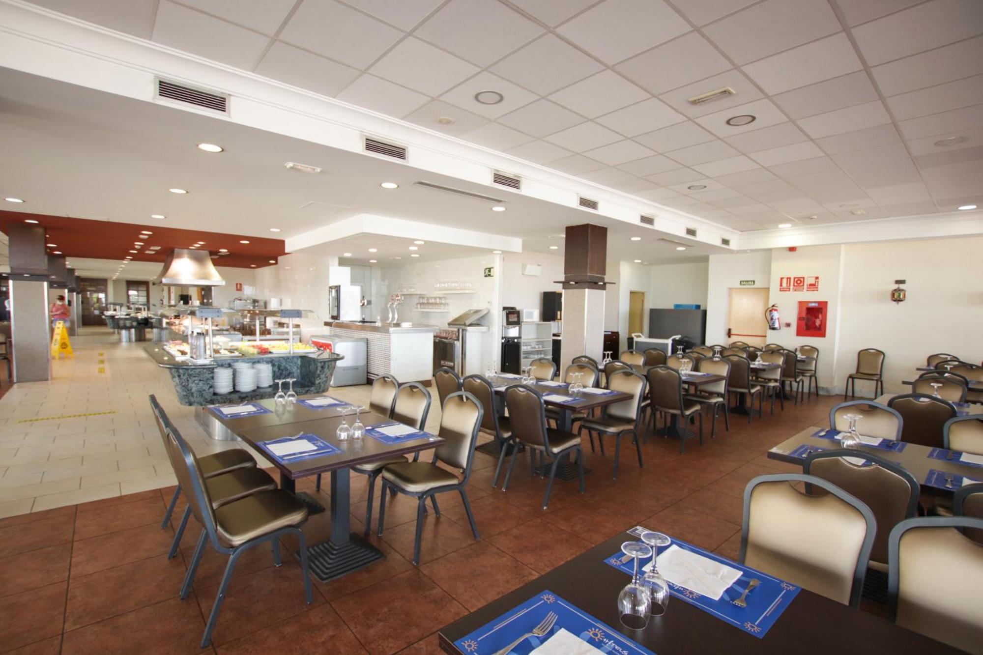 Ohtels Cabogata Hotel