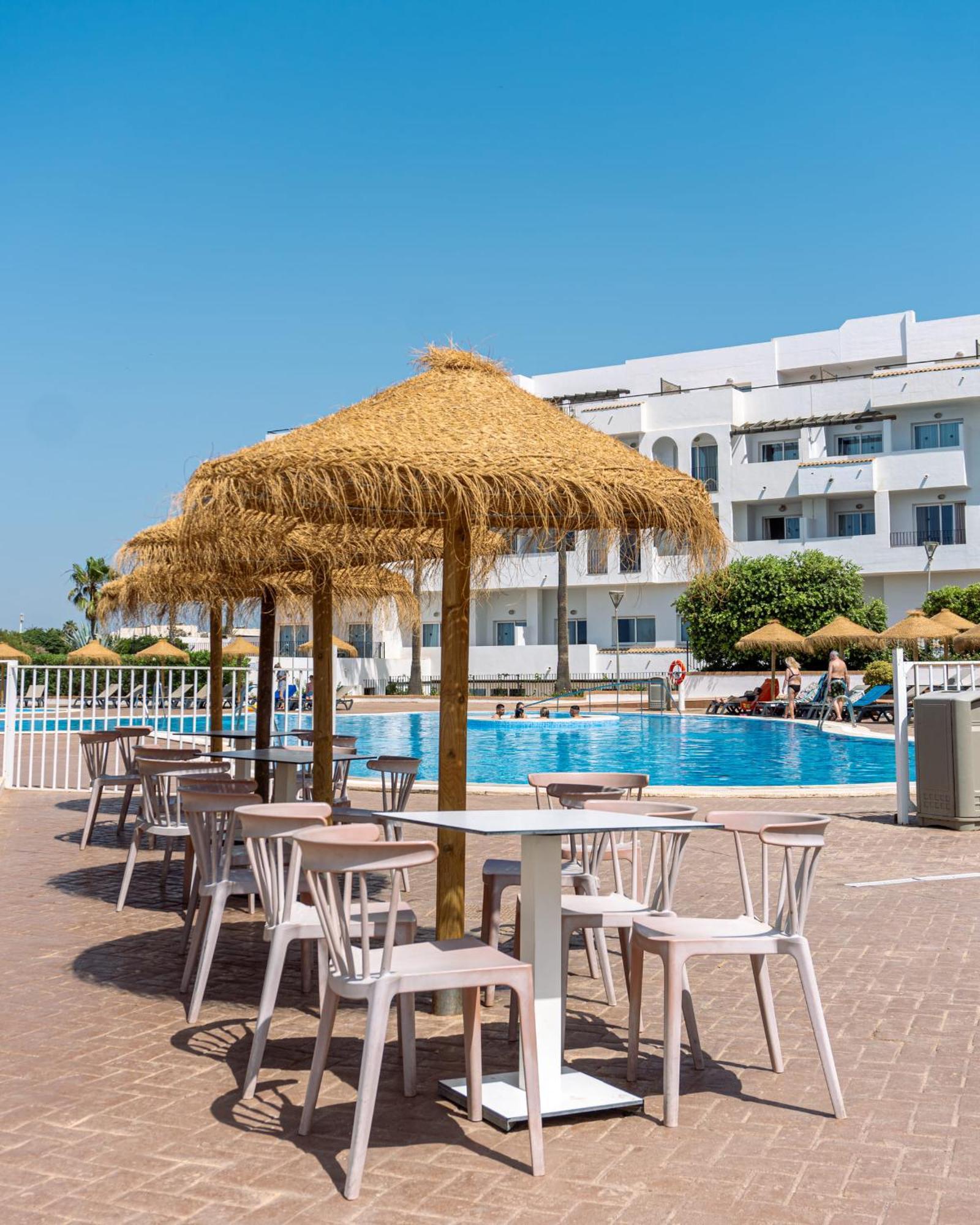 Hotel Ohtels Cabogata 4*